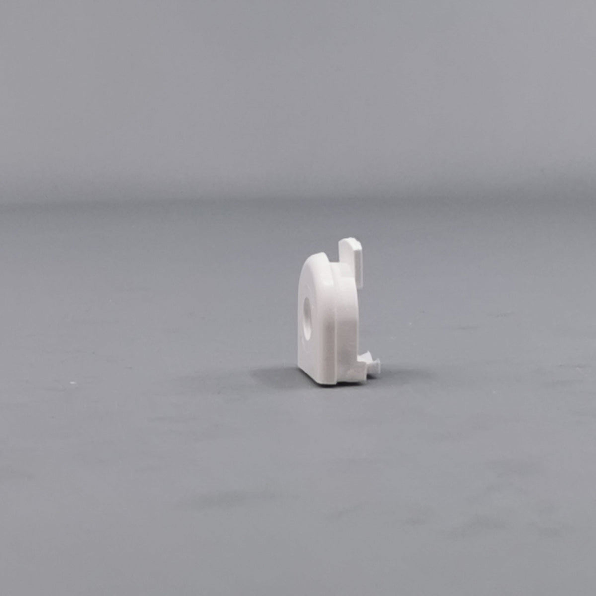 Plasttylle for rund kabel hvid (360° frame 6)