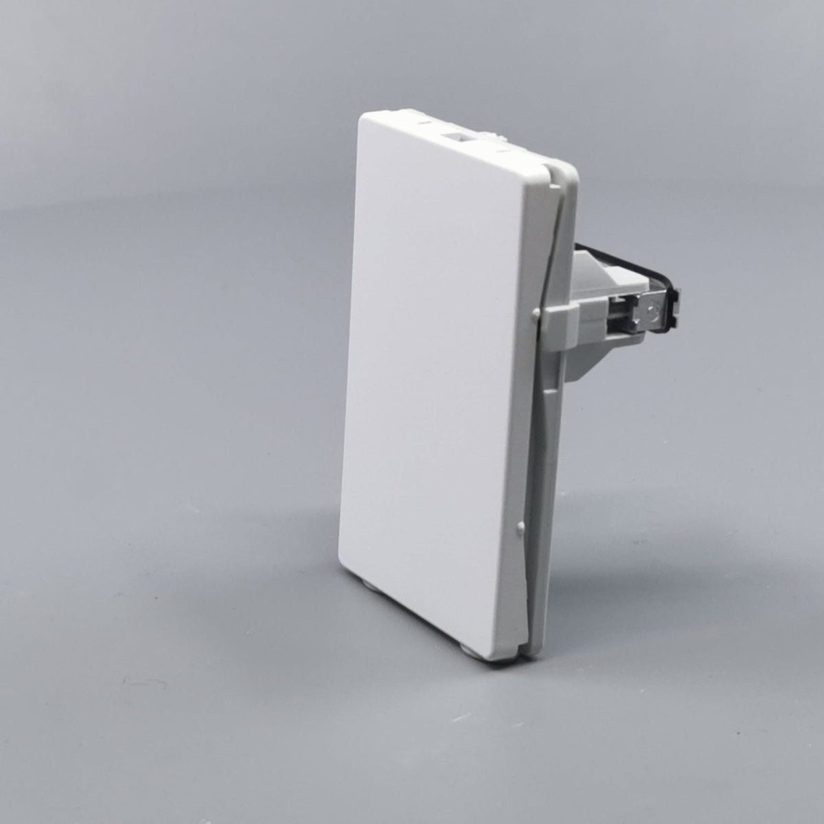 Fuga blænddæksel 1½ modul - hvid (360° frame 5)