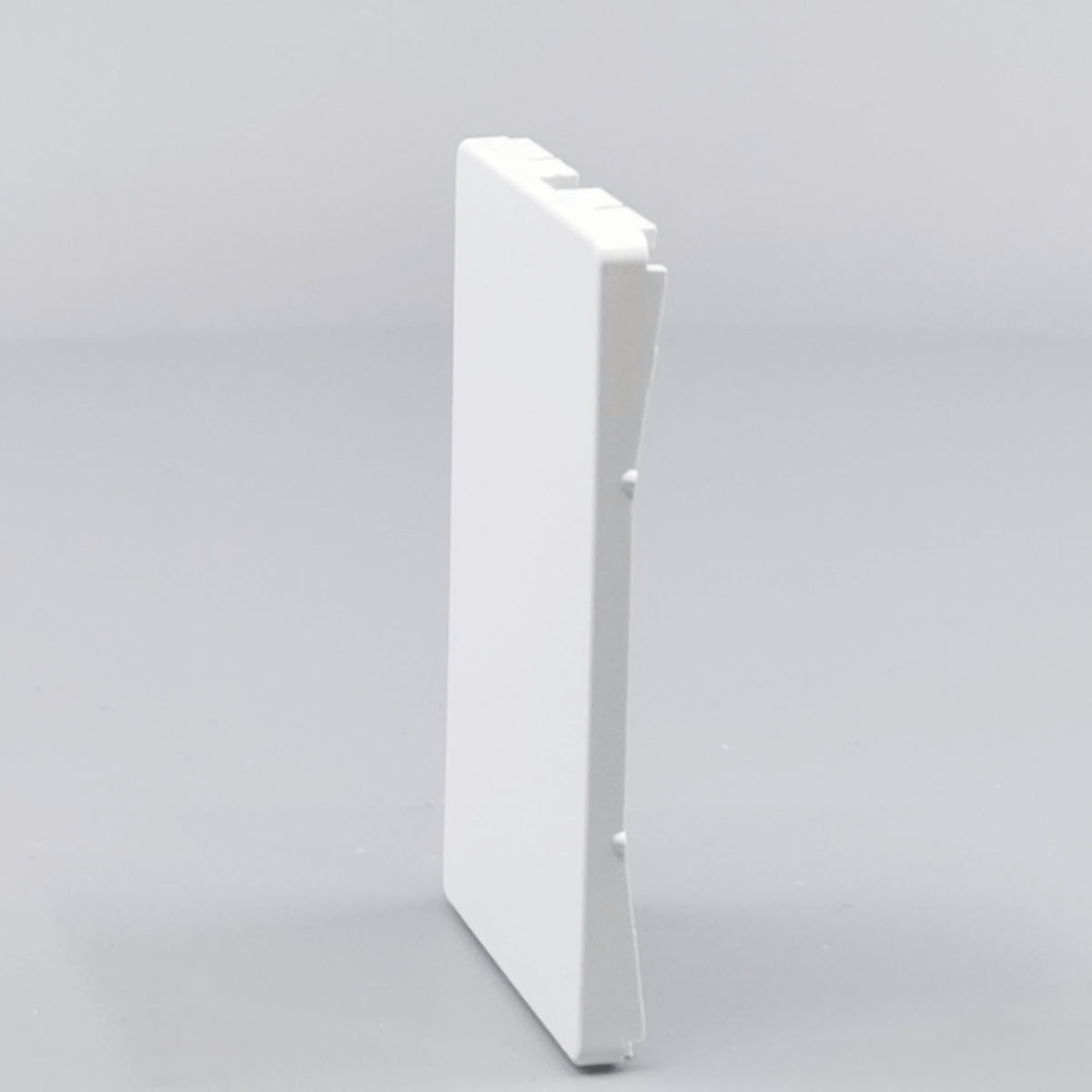 Fuga Afdækning 1½ modul for blænddæksel hvid (360° frame 6)