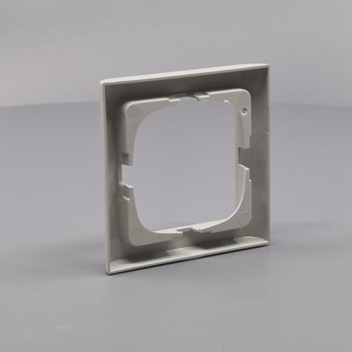 LK Fuga ramme Softline 63 1m - lysegrå (360° frame 11)