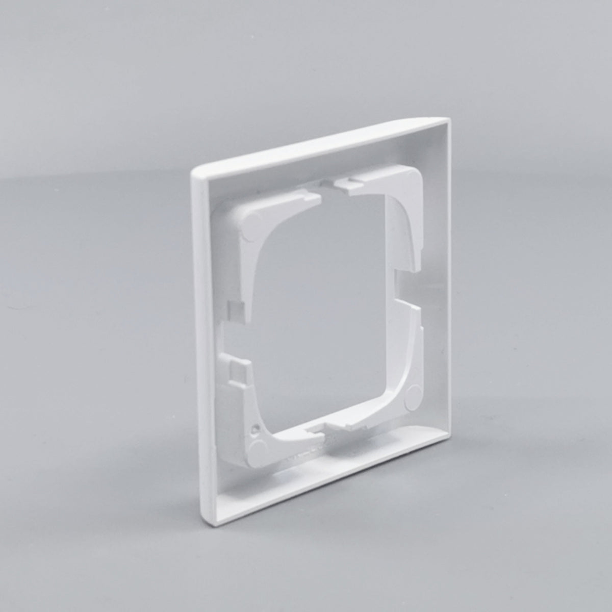 LK Fuga ramme Softline 63 1m - hvid (360° frame 10)