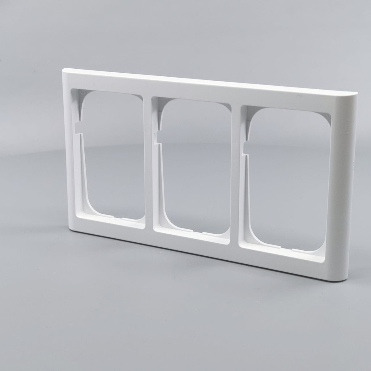 LK Fuga ramme Softline 63 3x1½m - hvid (360° frame 3)