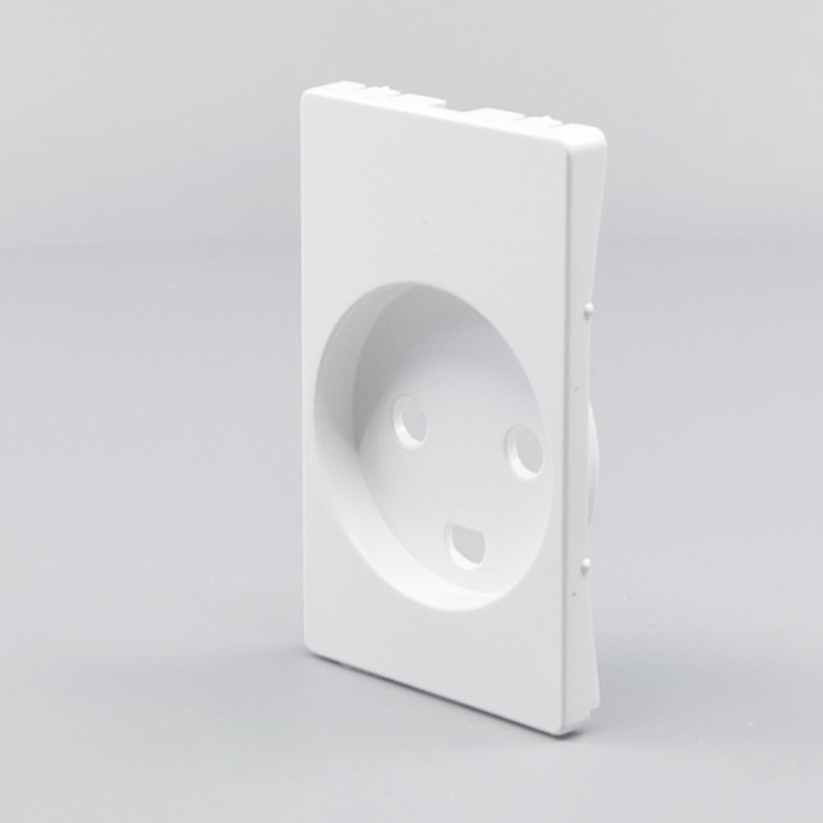 Fuga Afdækning for stikkontakt 1½ modul hvid (360° frame 4)