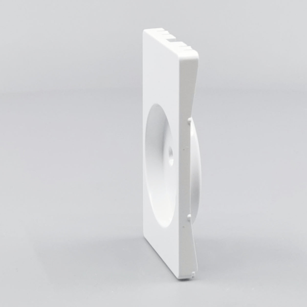 Fuga Afdækning for stikkontakt 1½ modul hvid (360° frame 6)