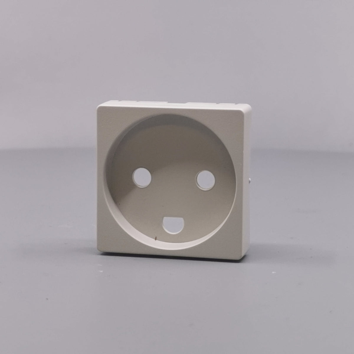 Afdækning for stikkontakt 1 modul gl model lysegrå (360° frame 2)