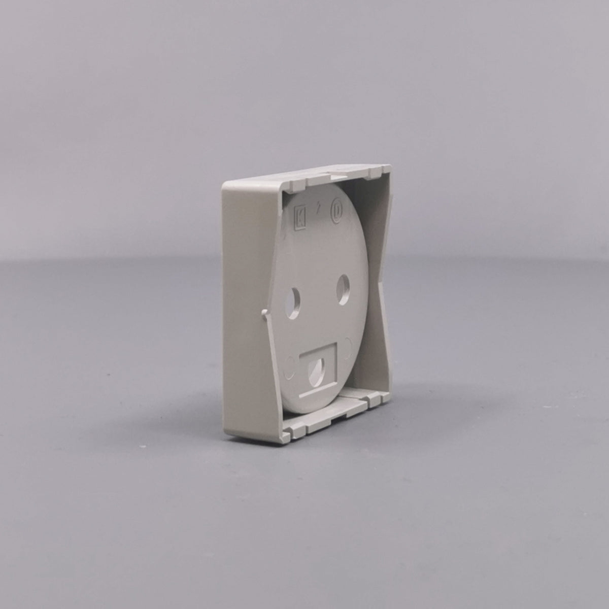 Afdækning for stikkontakt 1 modul gl model lysegrå (360° frame 9)