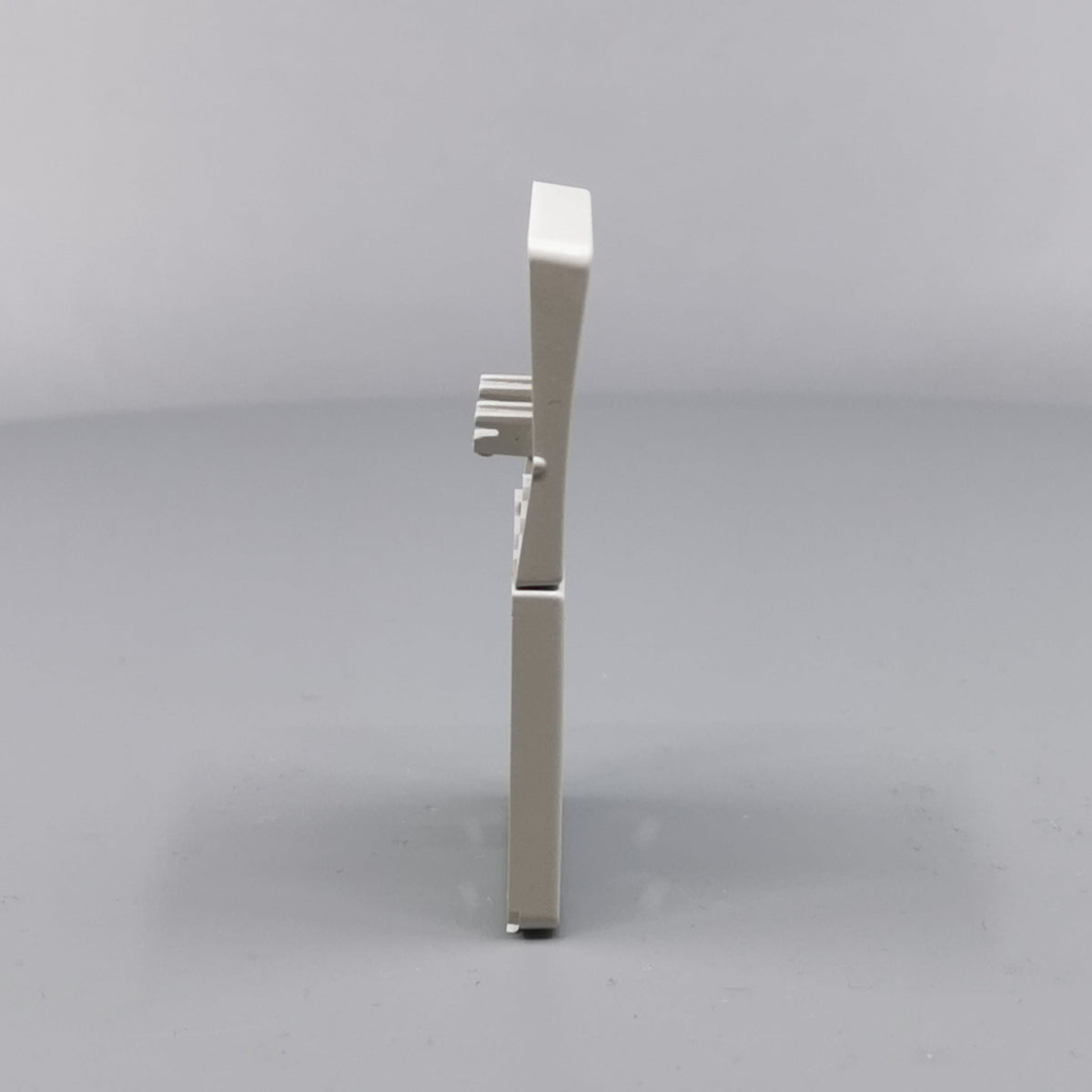 Fuga Tangent stikkontakt uden jord lysegrå (360° frame 19)