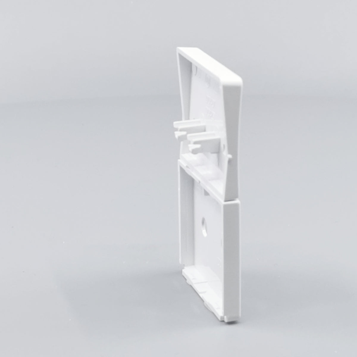 Fuga Tangent stikkontakt uden jord hvid (360° frame 18)