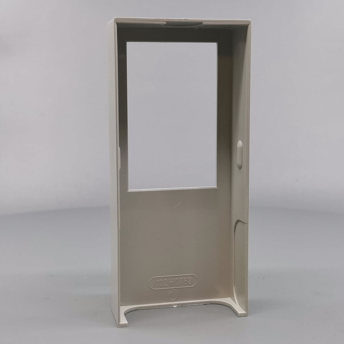 Fuga Dæksel for panelunderlag 1½ modul lysegrå (360° frame 12)