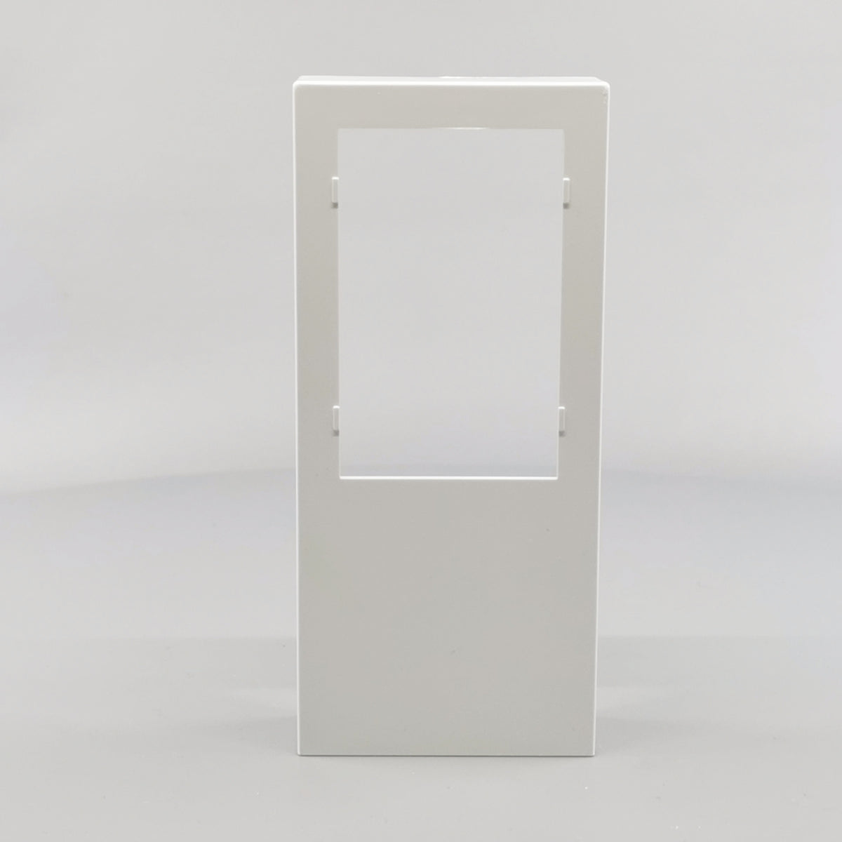 Fuga Dæksel for panelunderlag 1½ modul hvid