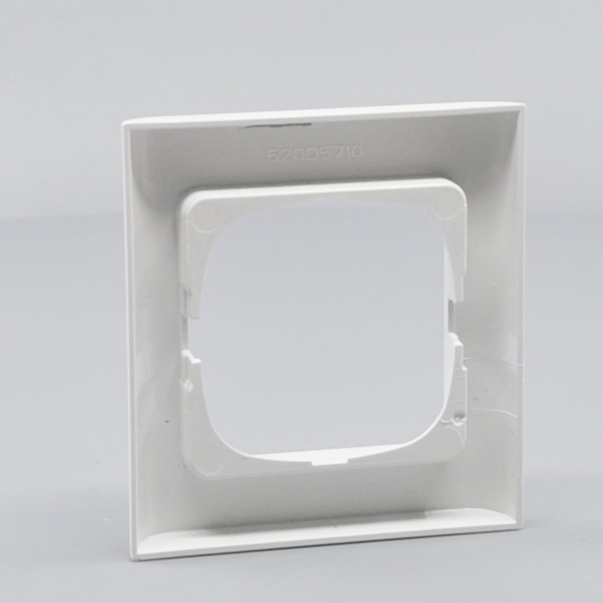 LK Fuga ramme Softline 68 1m - hvid (360° frame 12)