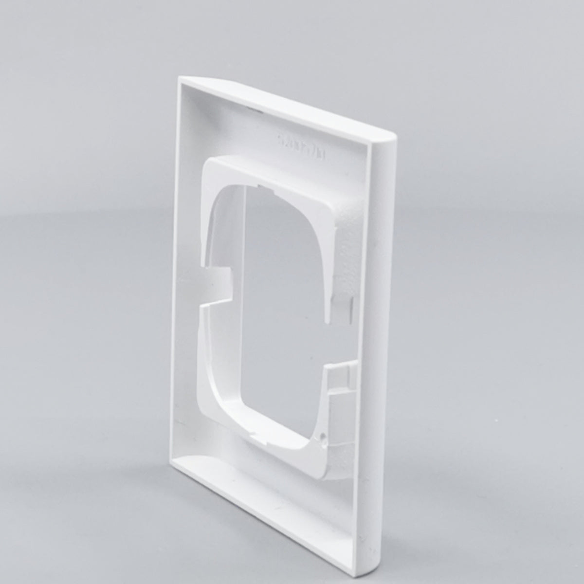 LK Fuga ramme Softline 68 1m - hvid (360° frame 17)