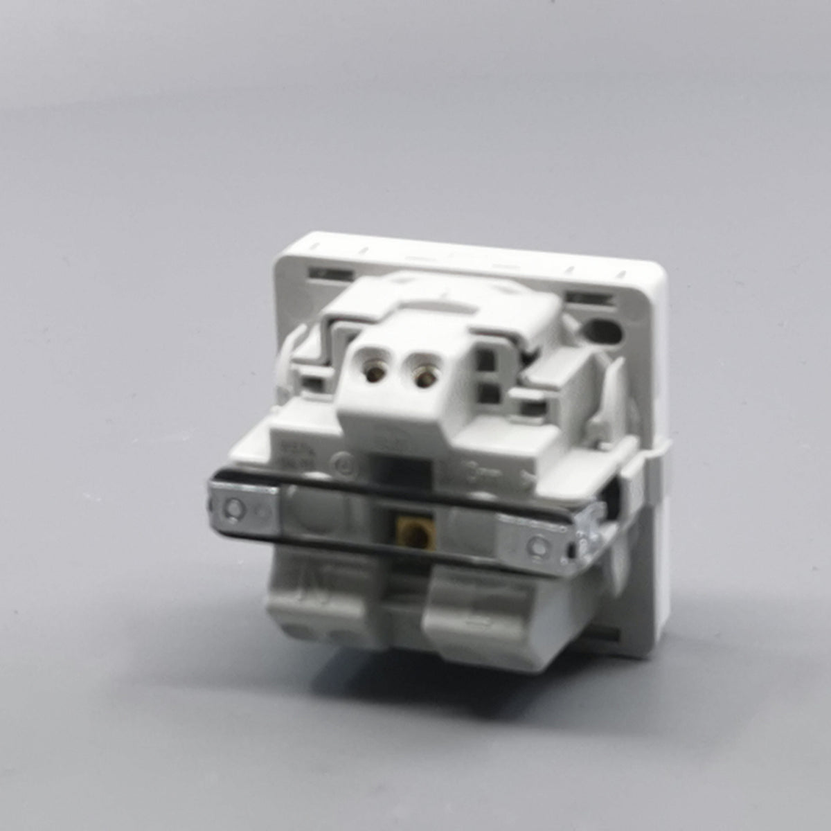 Fuga stikkontakt med jord 1 modul 2-pol - hvid (360° frame 14)