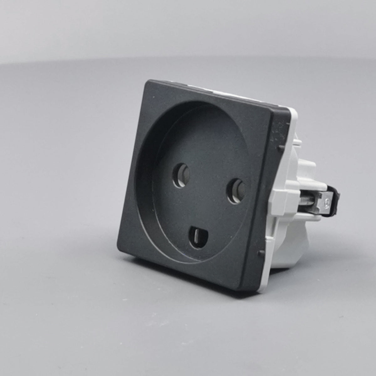 LK Fuga stikkontakt 1 modul m LED -lampe koksgrå (360° frame 4)