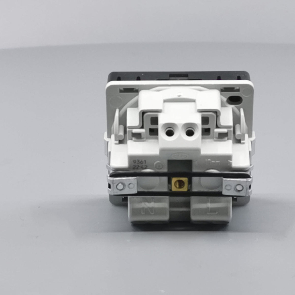 LK Fuga stikkontakt 1 modul m LED -lampe koksgrå (360° frame 13)