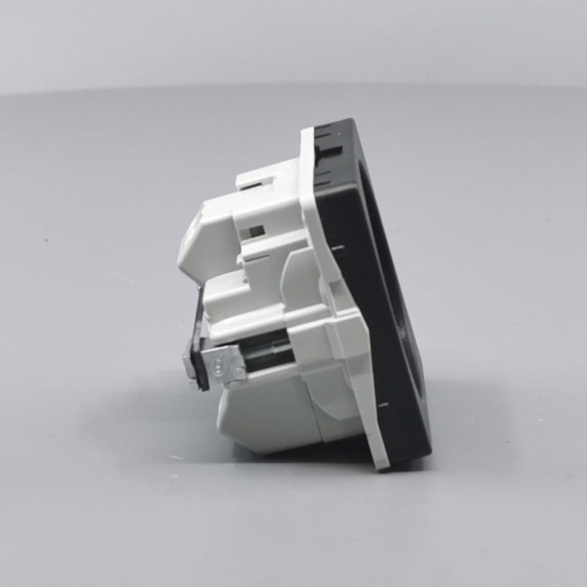 LK Fuga stikkontakt 1 modul m LED -lampe koksgrå (360° frame 19)