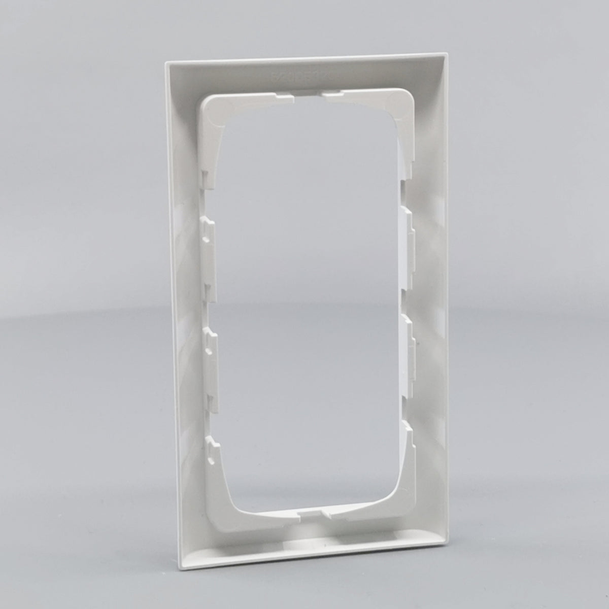 LK Fuga ramme Softline 63 2m lodret - hvid (360° frame 12)