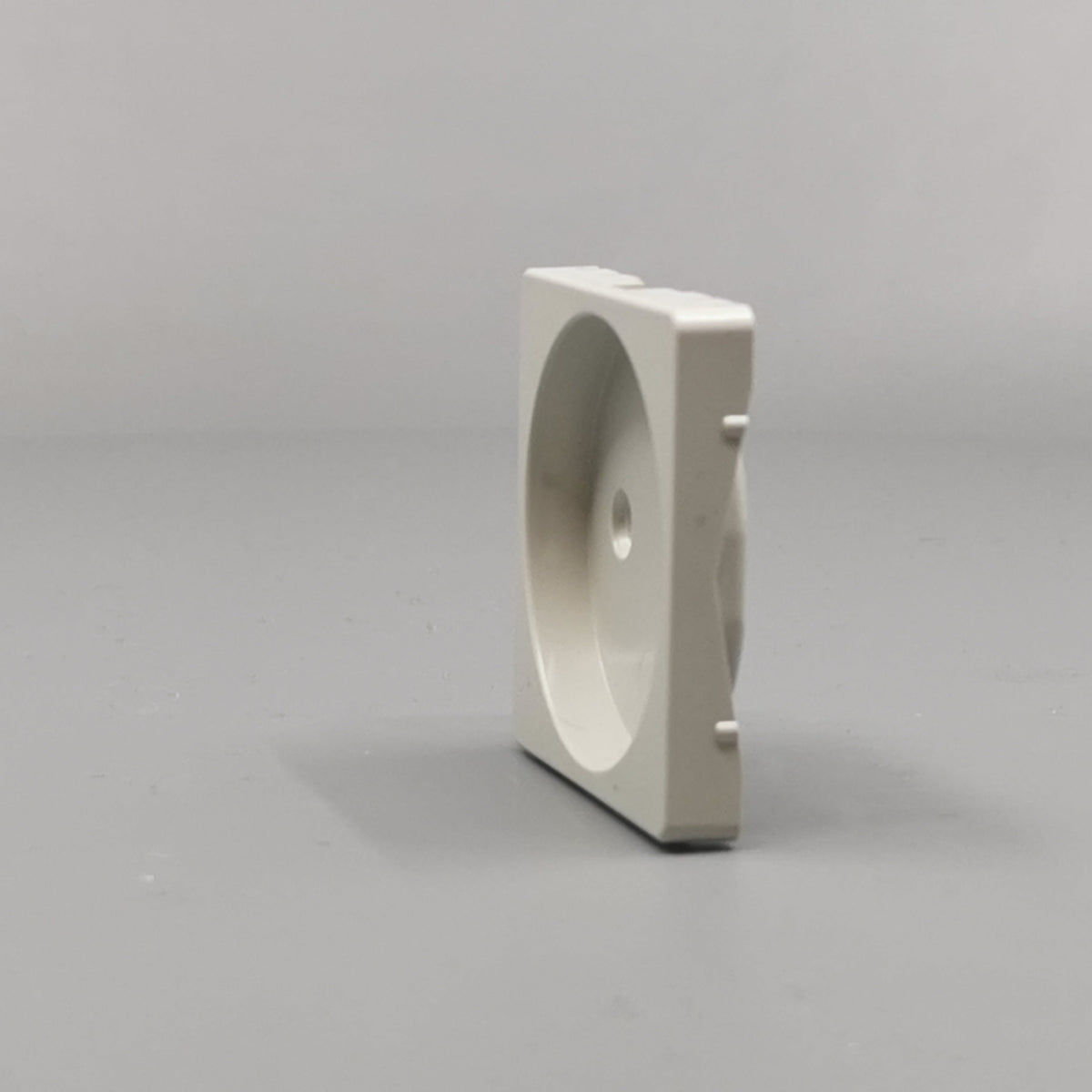 Fuga Afdækning stikkontakt uden jord 1m Lysegrå (360° frame 6)