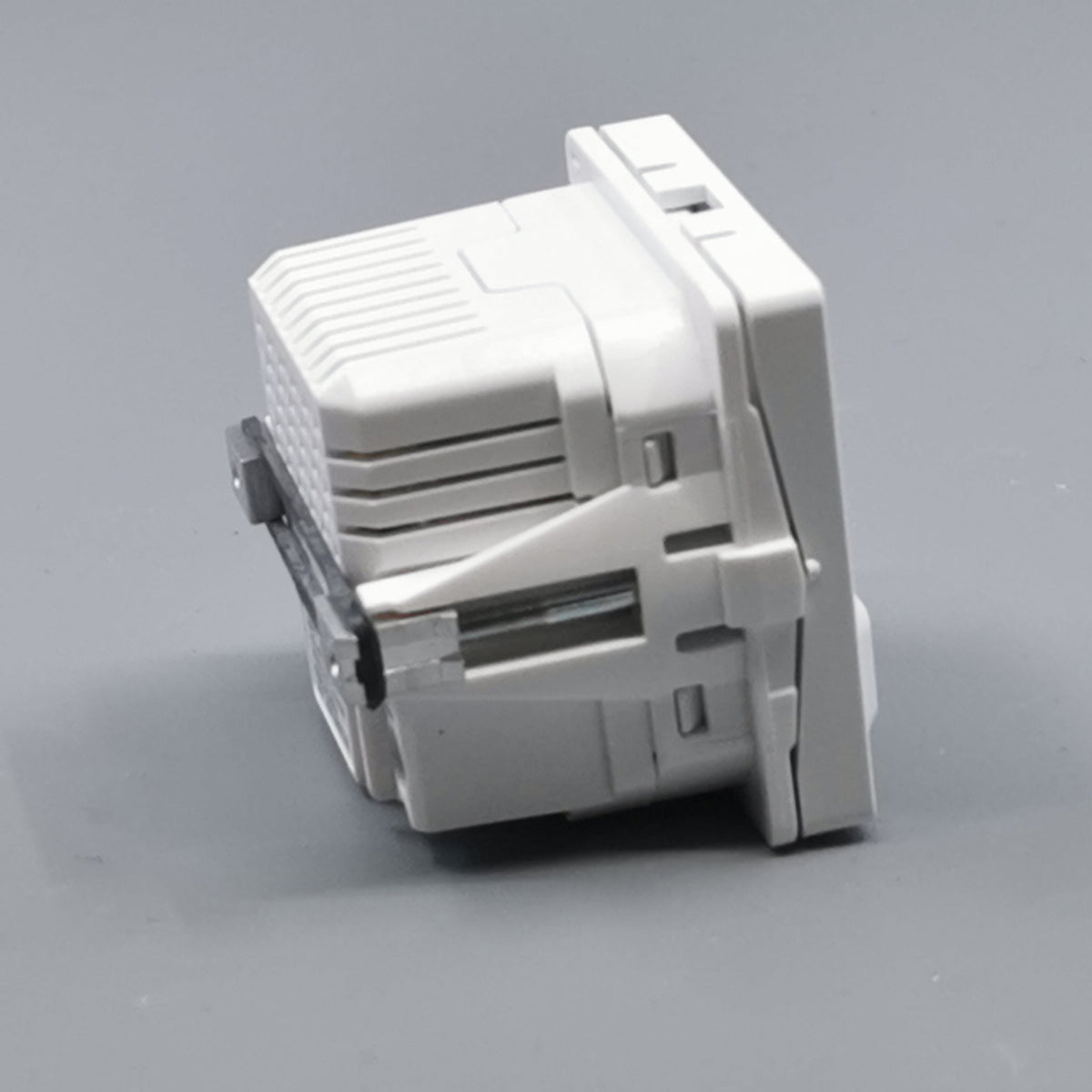 Fuga 2xUSB lader 2,1A 1 modul - hvid (360° frame 18)