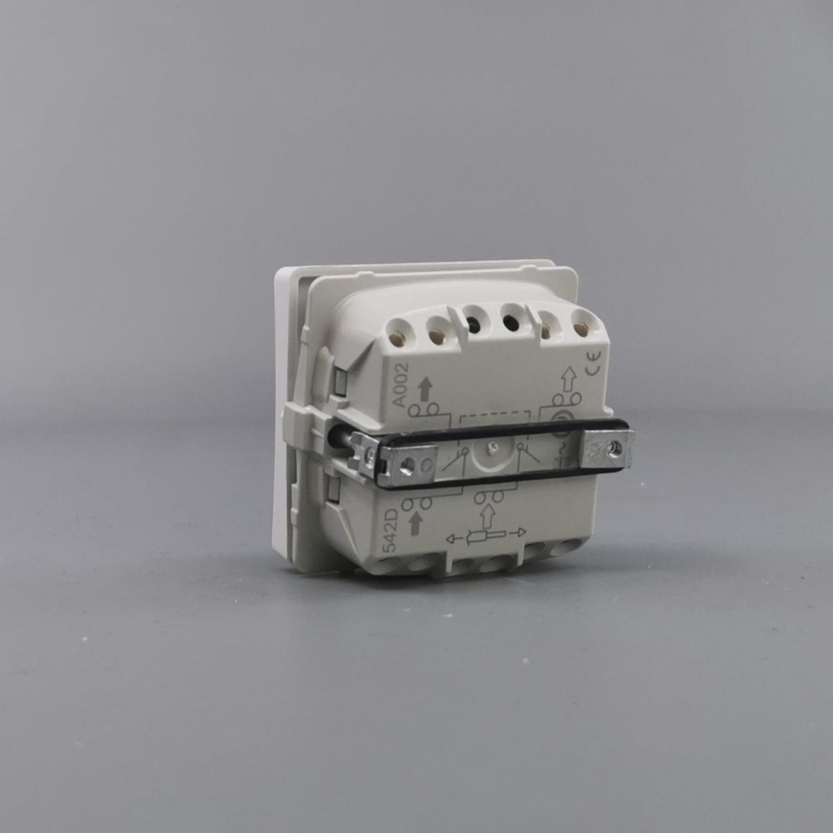 LK Fuga afbryder 2-pol 440V 16A - hvid (360° frame 11)