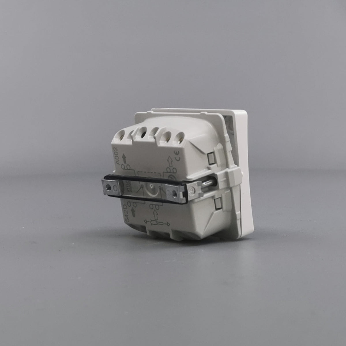 LK Fuga afbryder 2-pol 440V 16A - hvid (360° frame 16)