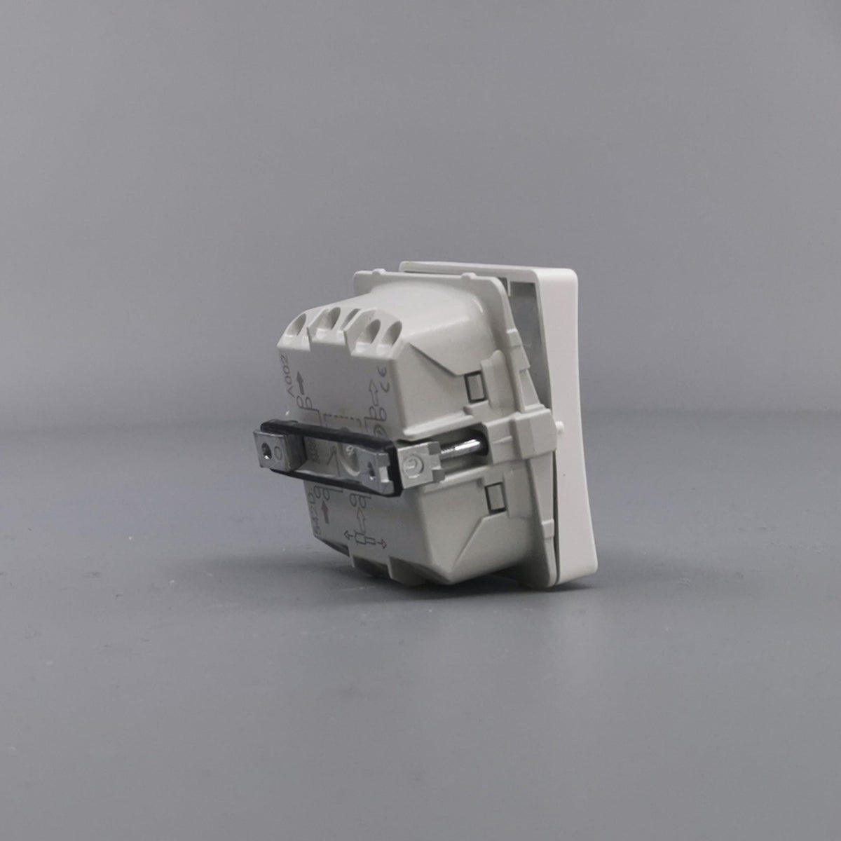 LK Fuga afbryder 2-pol 440V 16A - hvid (360° frame 17)