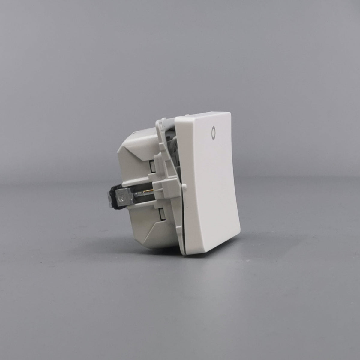 LK Fuga afbryder 2-pol 440V 16A - hvid (360° frame 20)