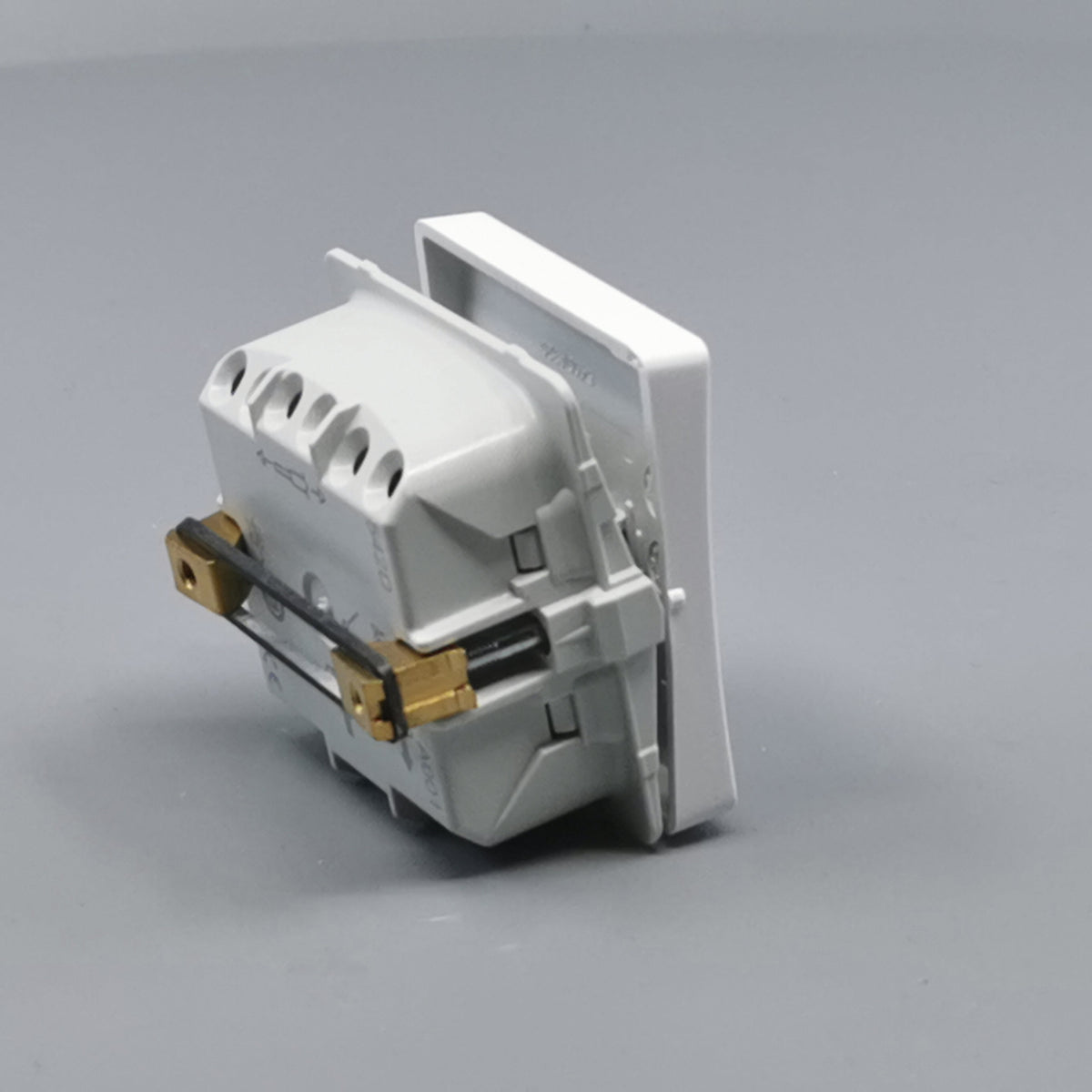 LK Fuga afbryder 16A 1-pol - hvid (360° frame 17)