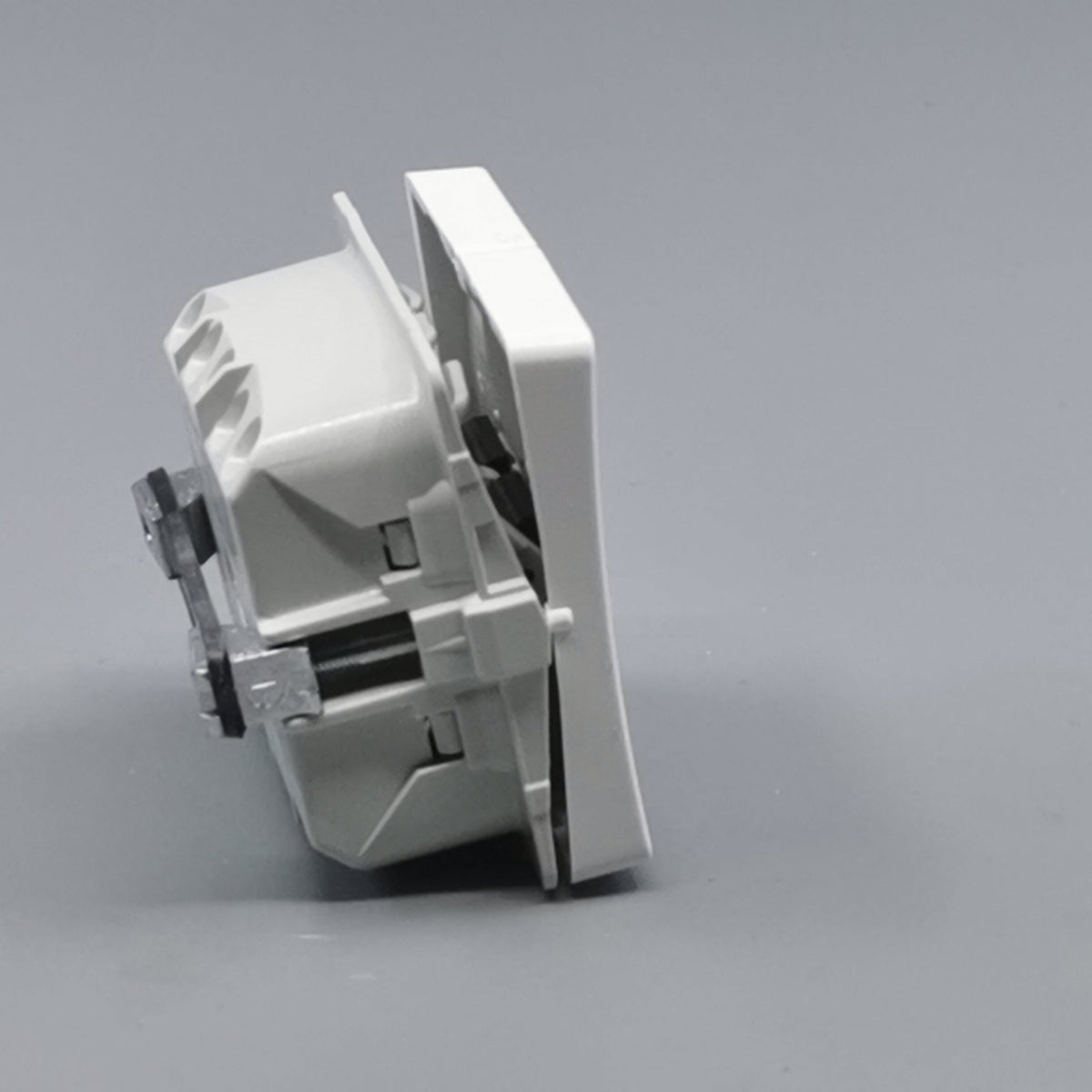 LK Fuga dobbelt korrespondance afbryder 16A - hvid (360° frame 18)