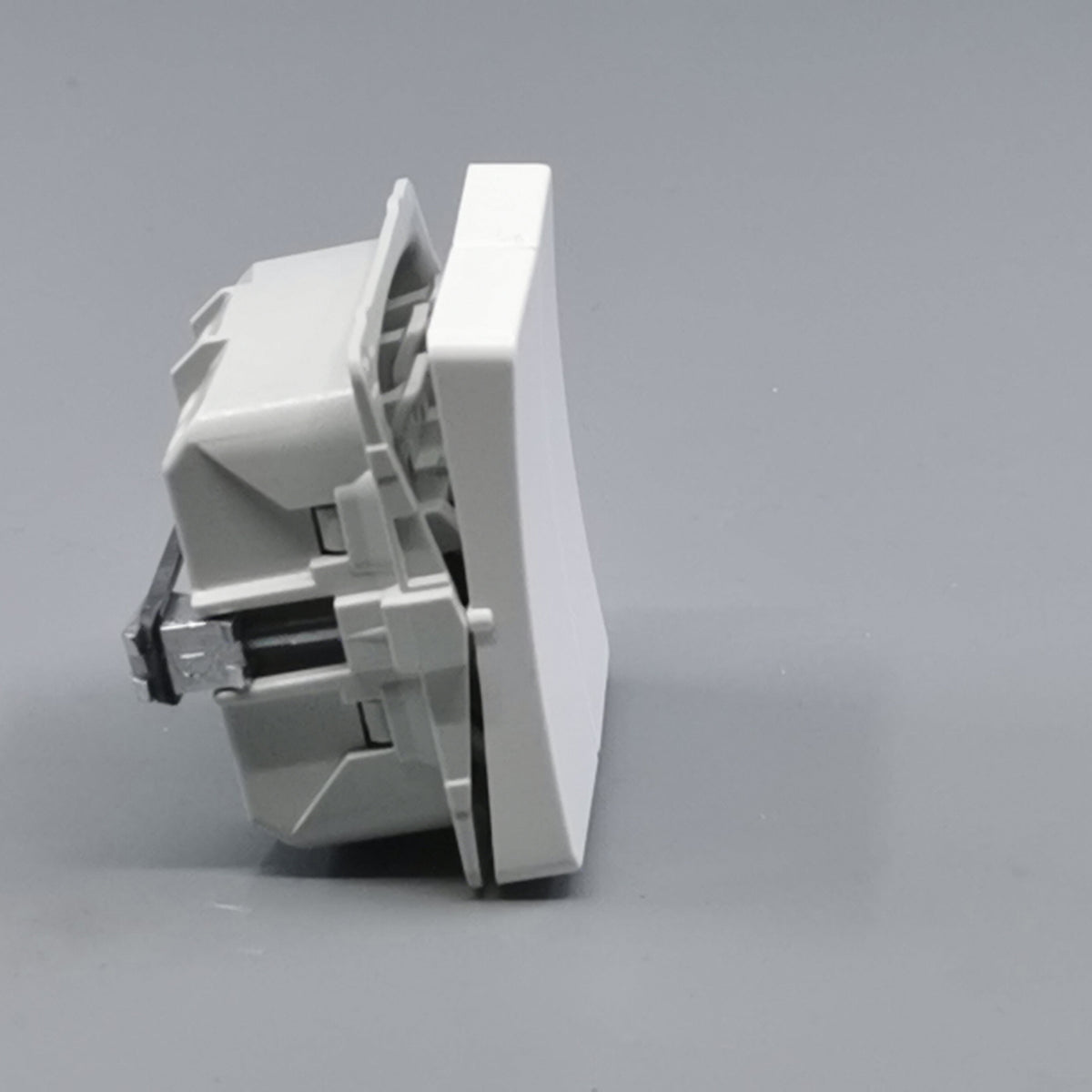 LK Fuga dobbelt korrespondance afbryder 16A - hvid (360° frame 19)