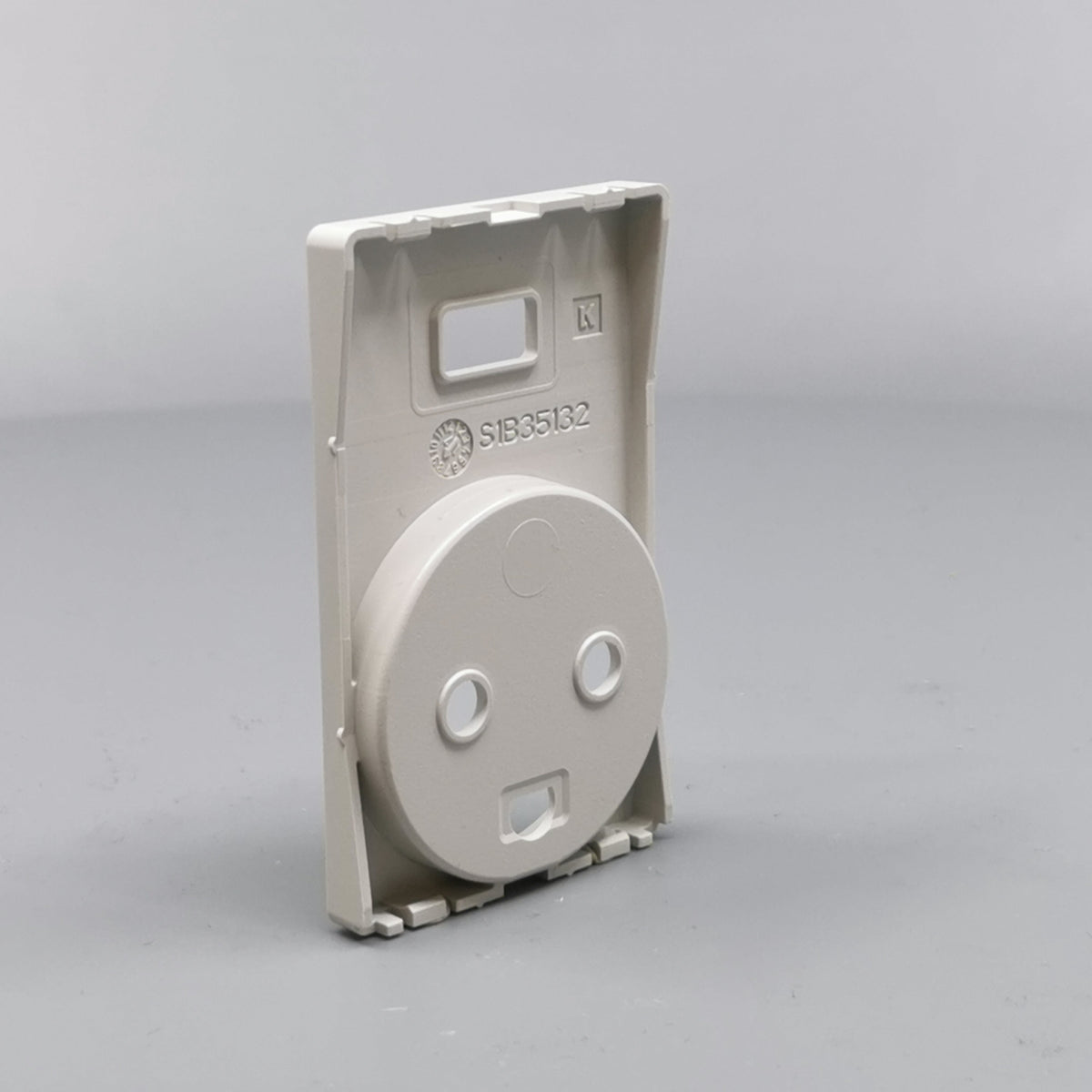 FUGA afdækning Stikk. m/j med 5V USB-lader Lysegrå (360° frame 10)