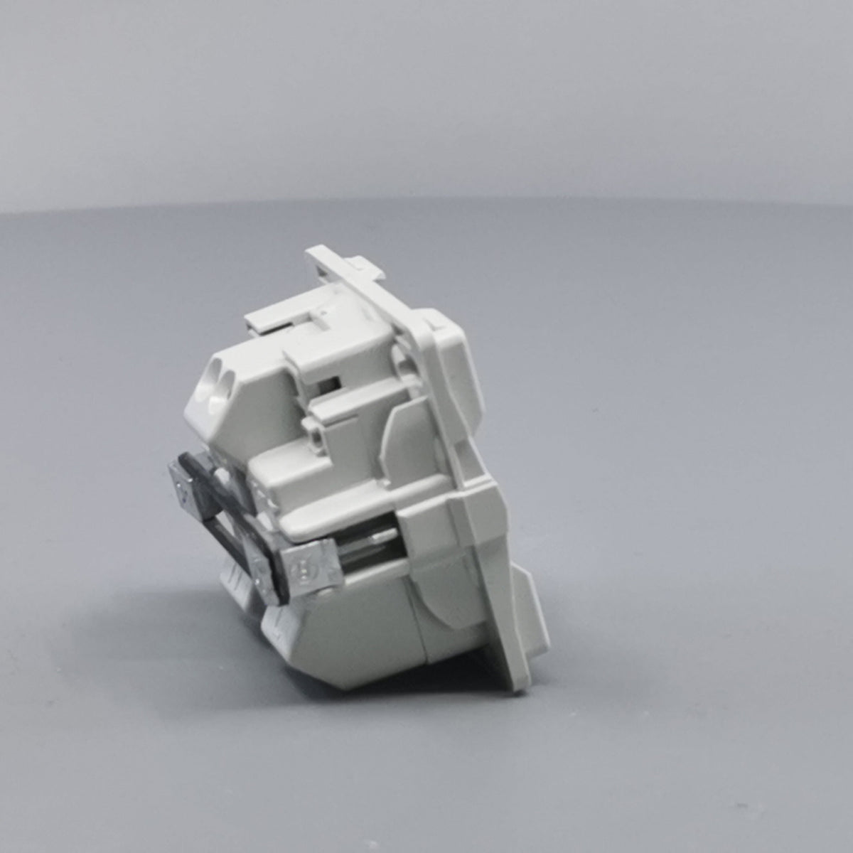 Fuga 1m stikkontakt m/jord uden afdækning (360° frame 18)