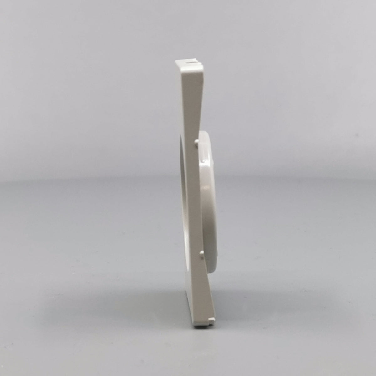 Fuga afdækning til hospital stikkontakt m. jord 1½ modul - lysegrå (360° frame 7)