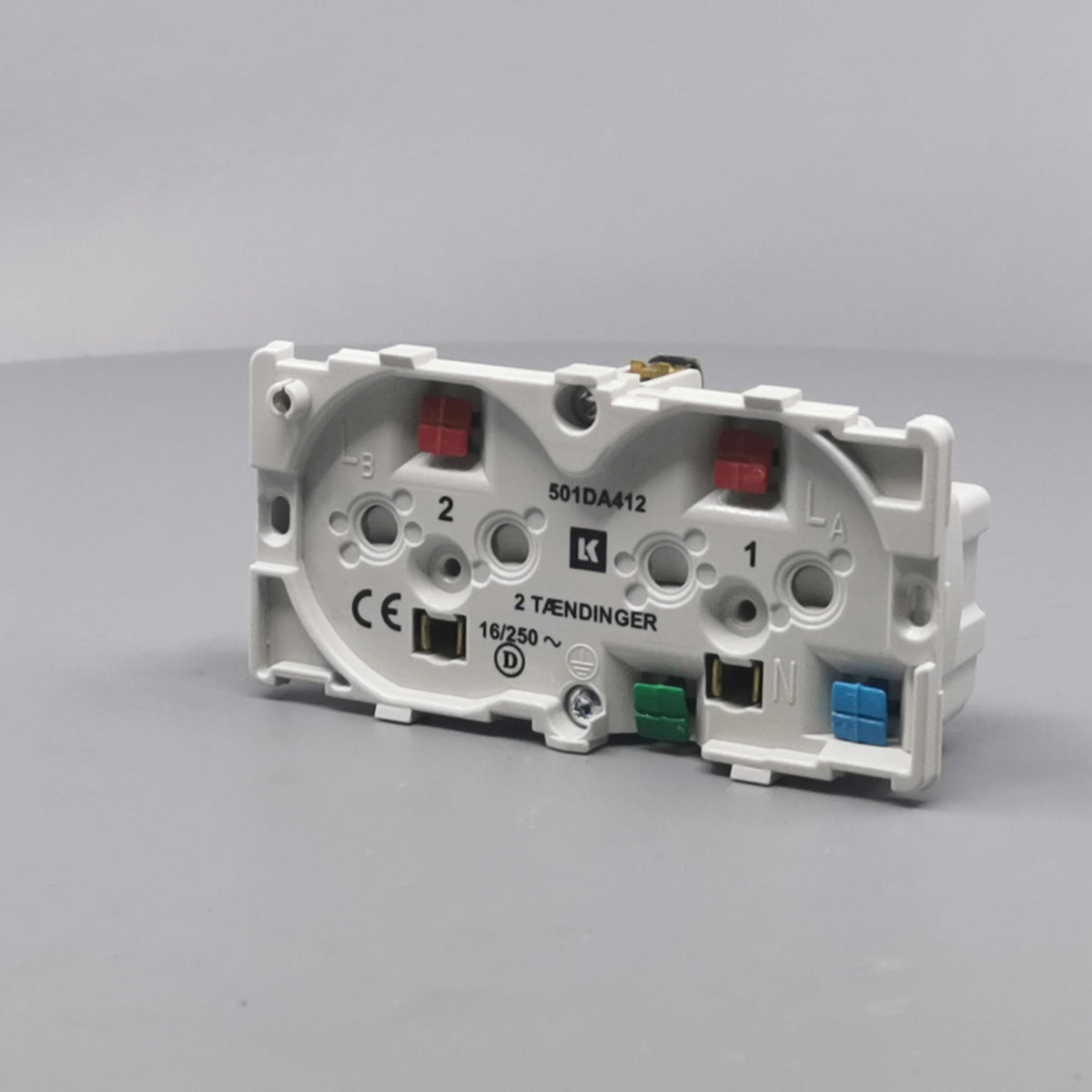 Fuga dobbelt stikkontakt for 2 tændinger 2-polet m (360° frame 3)