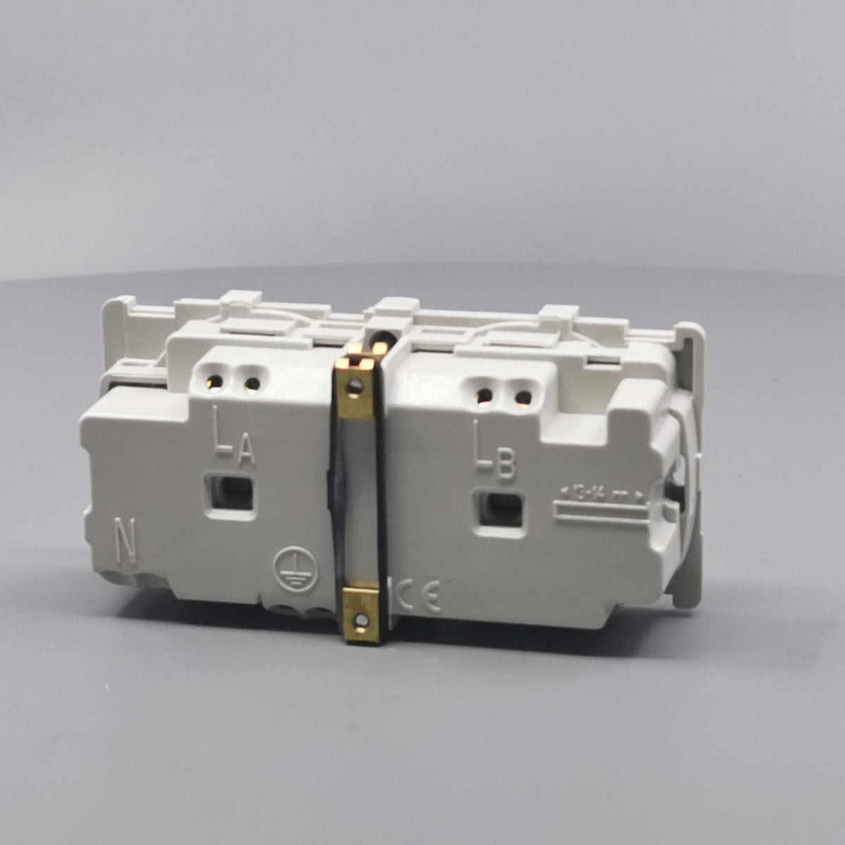 Fuga dobbelt stikkontakt for 2 tændinger 2-polet m (360° frame 14)