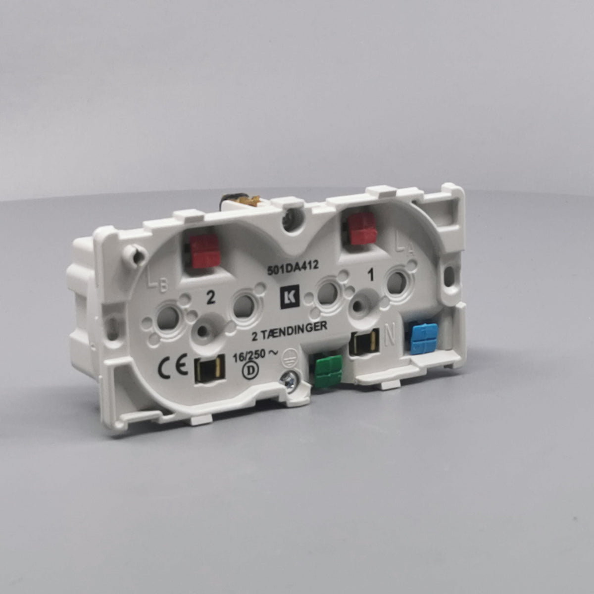 Fuga dobbelt stikkontakt for 2 tændinger 2-polet m (360° frame 23)