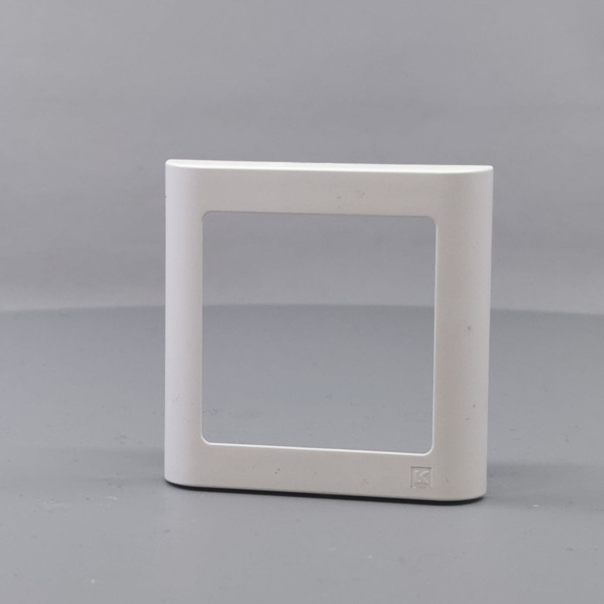 LK Fuga ramme SOFT 63 1m - hvid (360° frame 2)