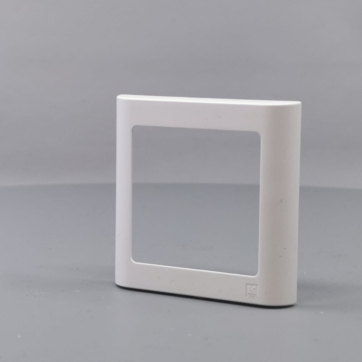 LK Fuga ramme SOFT 63 1m - hvid (360° frame 3)
