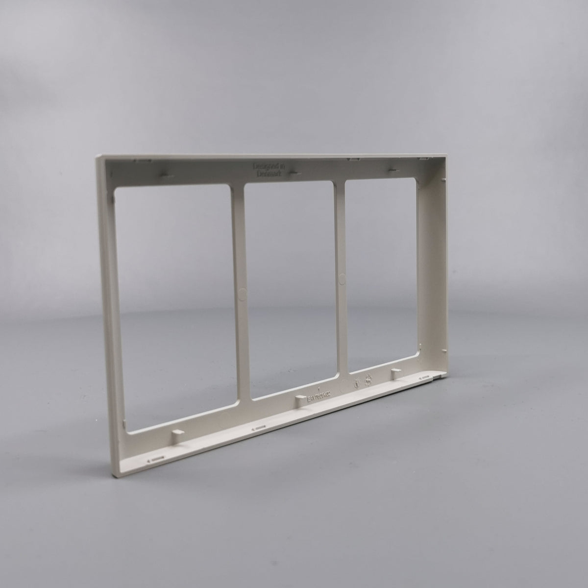 LK Fuga ramme SOFT 63 3x1½m - lysegrå (360° frame 10)