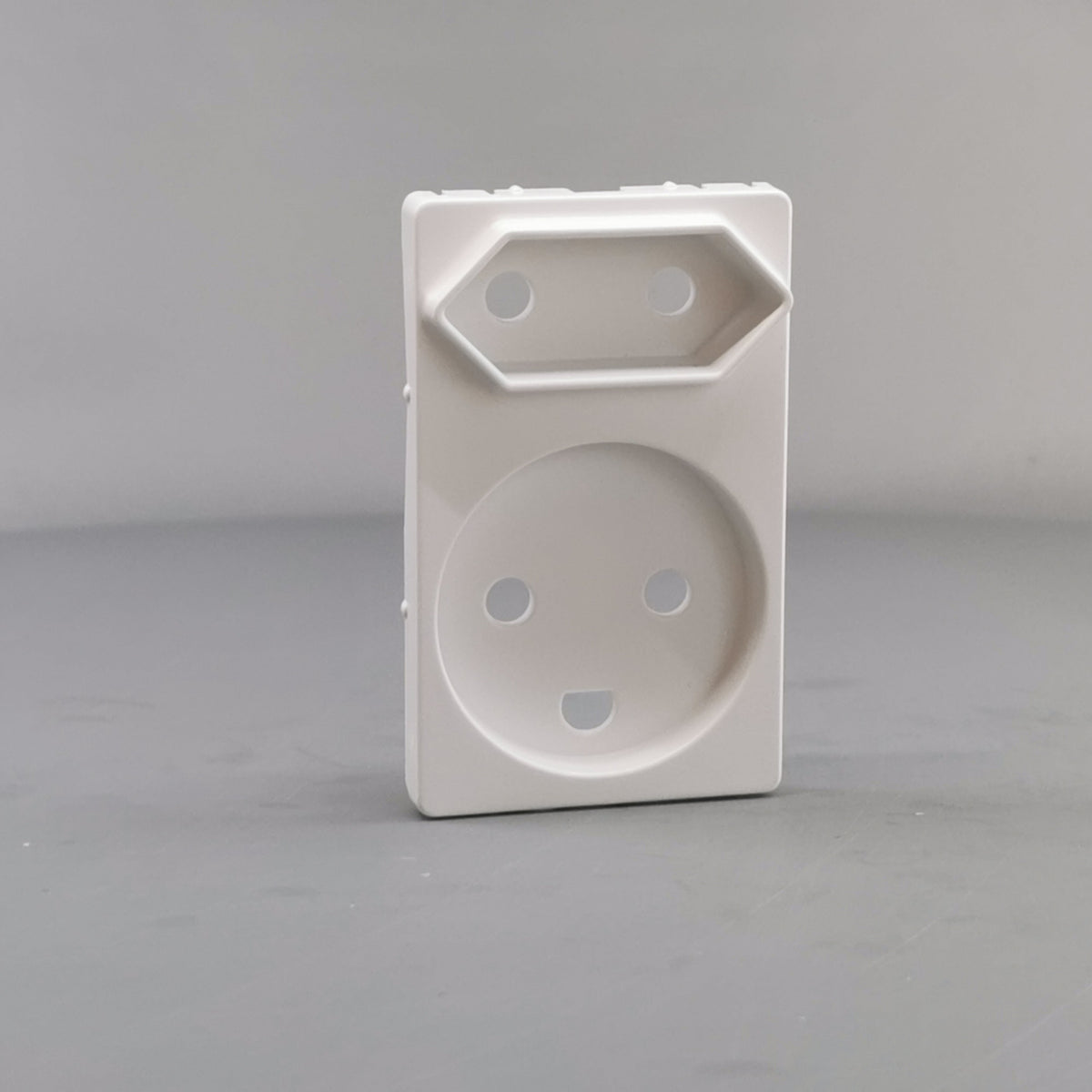 Fuga afdækning dobbelt stikkontakt 1 flad hvid (360° frame 24)