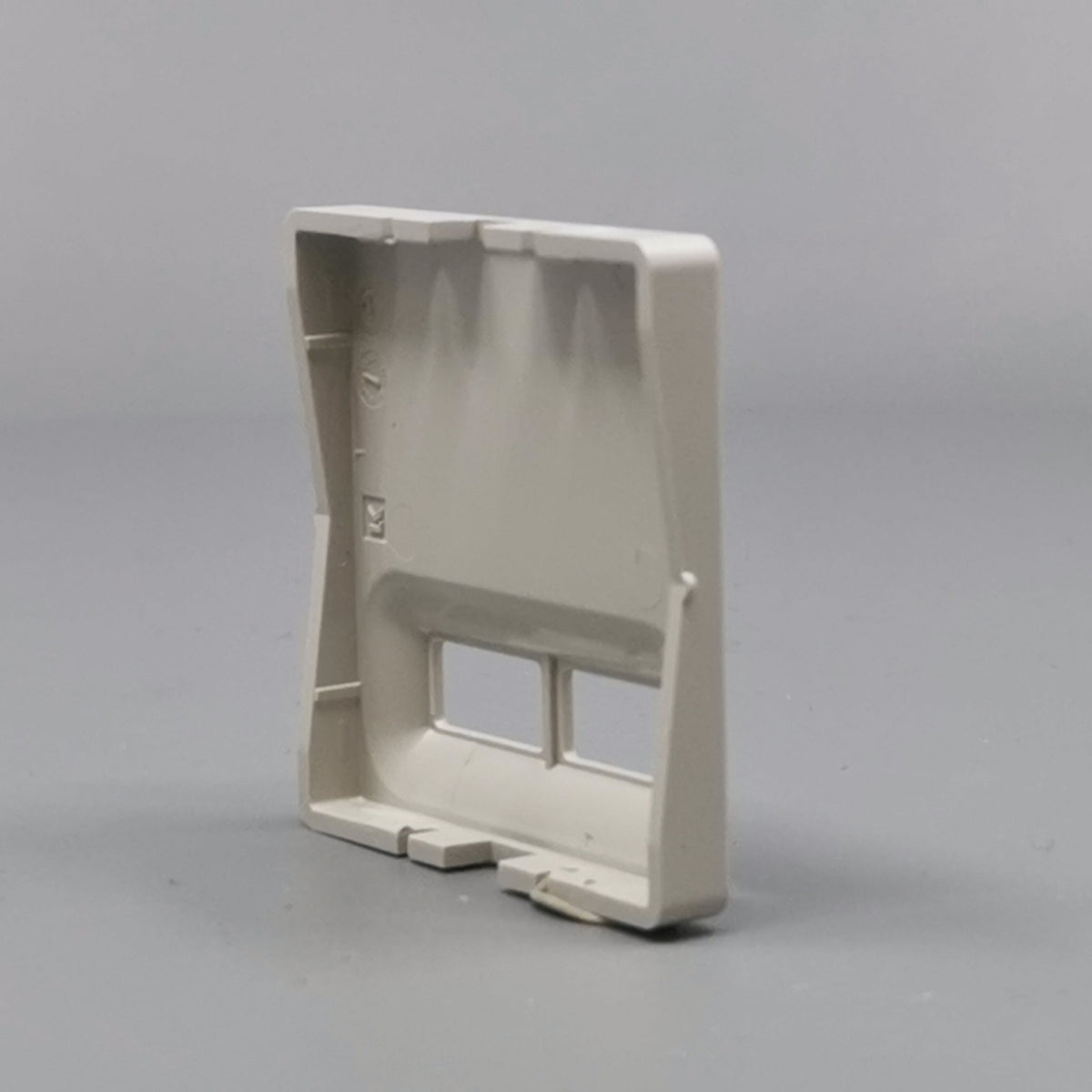 Fuga afdækning til 2 USB-ladere lysegrå (360° frame 17)