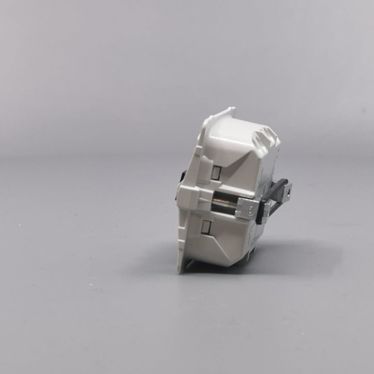 Fuga 2-polet afbryder 16A uden afdækning (360° frame 8)