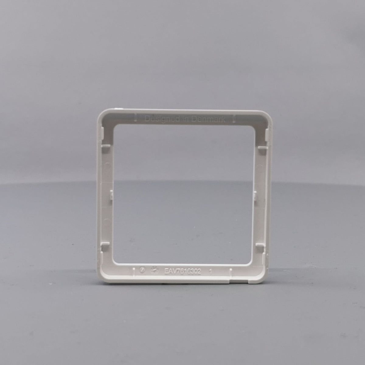 LK Fuga ramme SLIM 55 1m - hvid (360° frame 13)