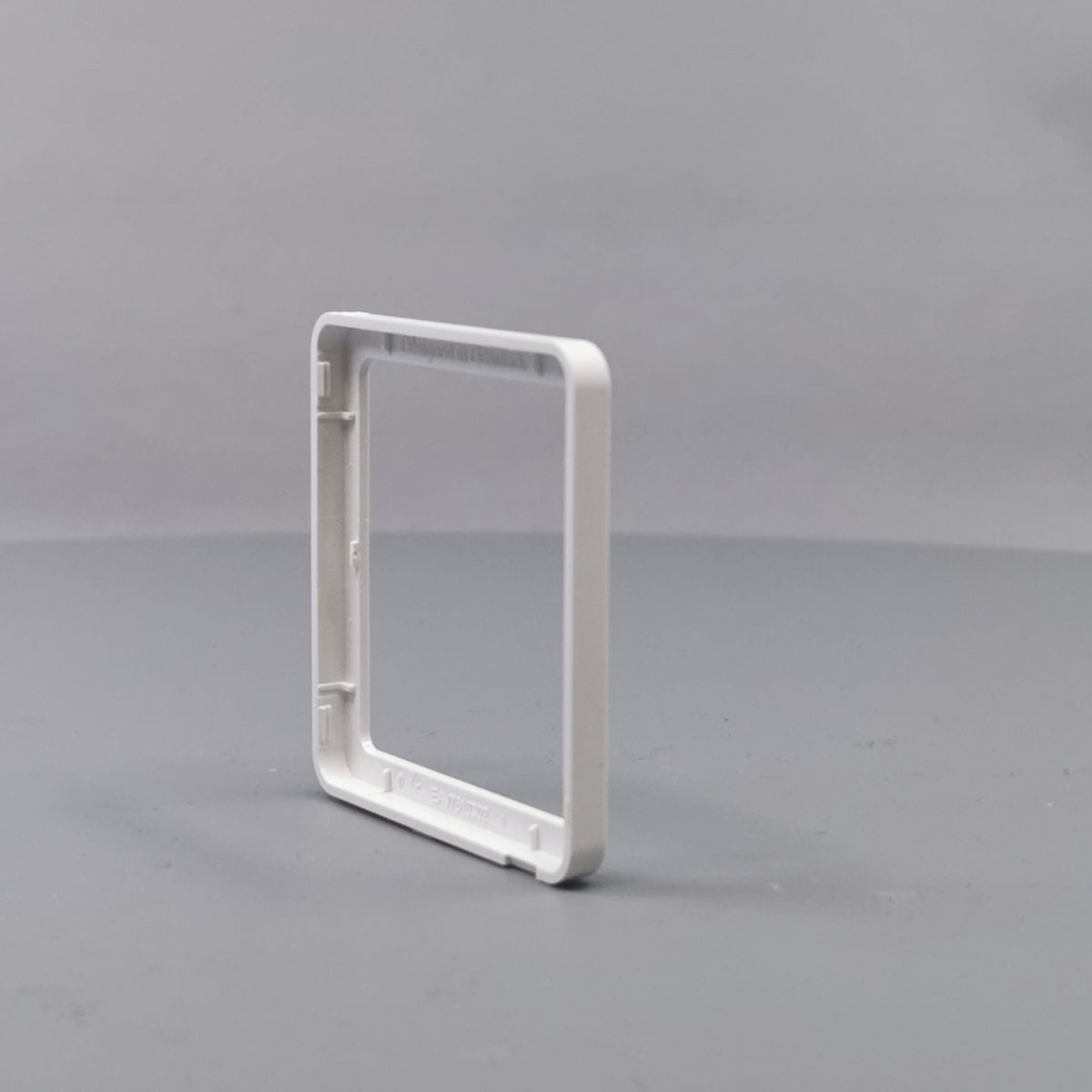 LK Fuga ramme SLIM 55 1m - hvid (360° frame 17)