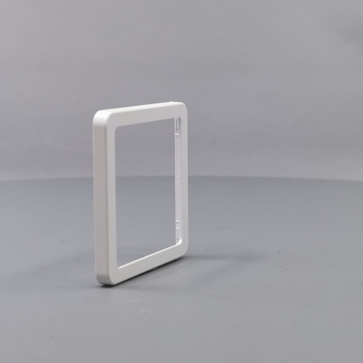 LK Fuga ramme SLIM 55 1m - hvid (360° frame 21)