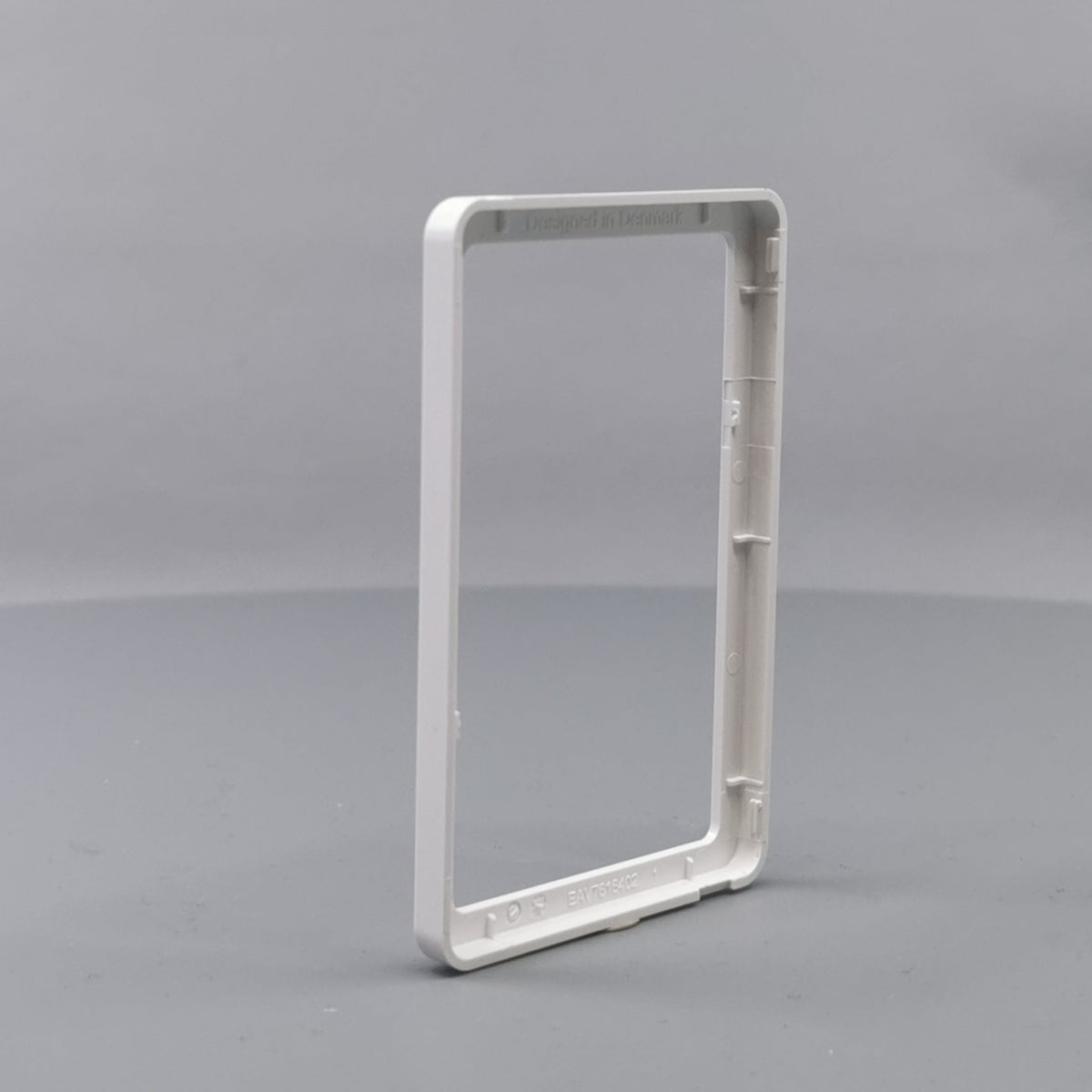 LK Fuga ramme SLIM 55 1½m - hvid (360° frame 10)