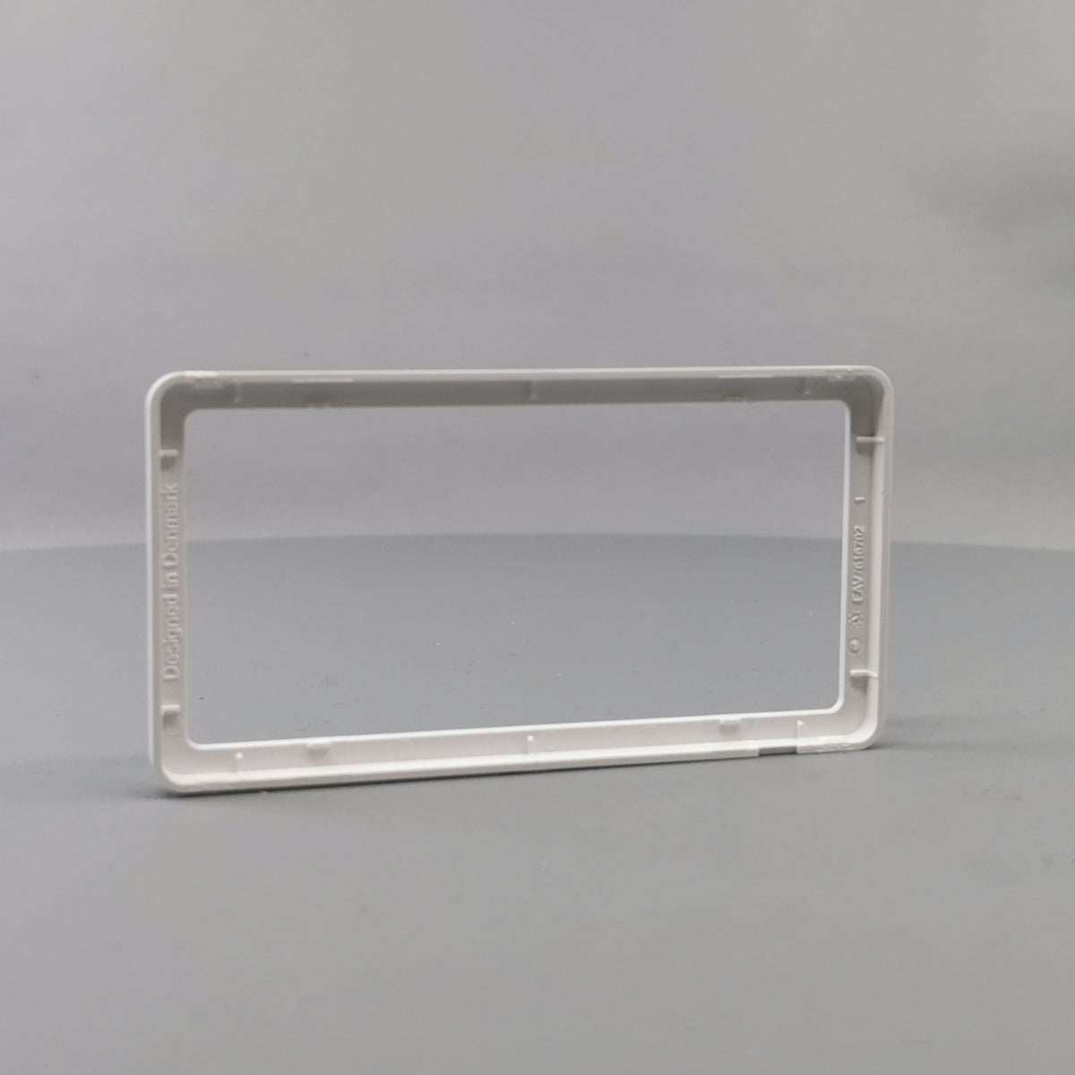 LK Fuga ramme SLIM 55 2m - hvid (360° frame 12)