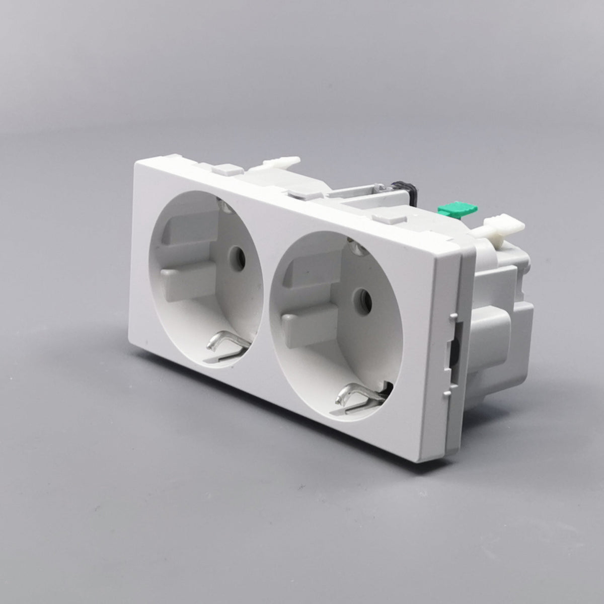 FUGA SIDE JORD DOBBELT STIKKONTAKT 2M HV (360° frame 4)