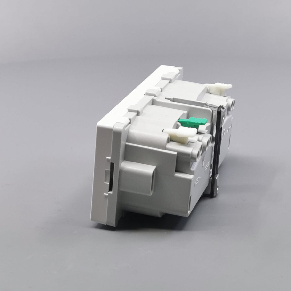 FUGA SIDE JORD DOBBELT STIKKONTAKT 2M HV (360° frame 8)