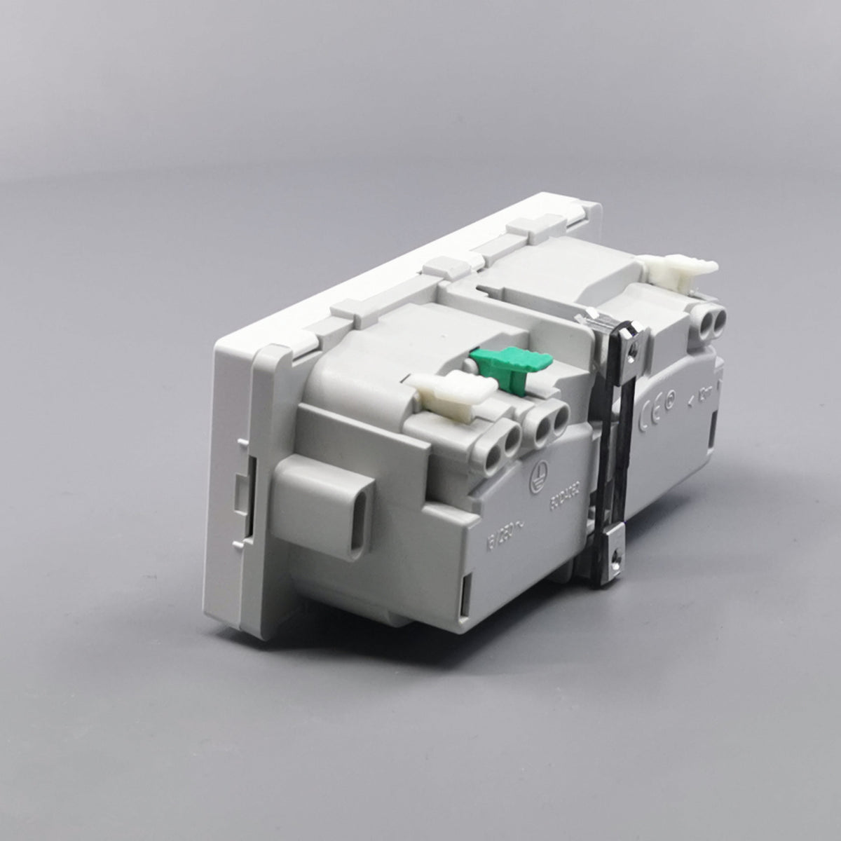 FUGA SIDE JORD DOBBELT STIKKONTAKT 2M HV (360° frame 9)
